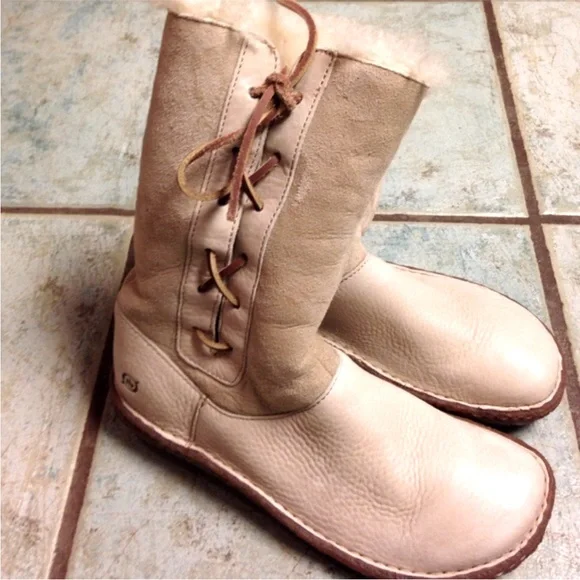 Born Yuma Suede Boots Size 7.5 - Picture 3 of 5